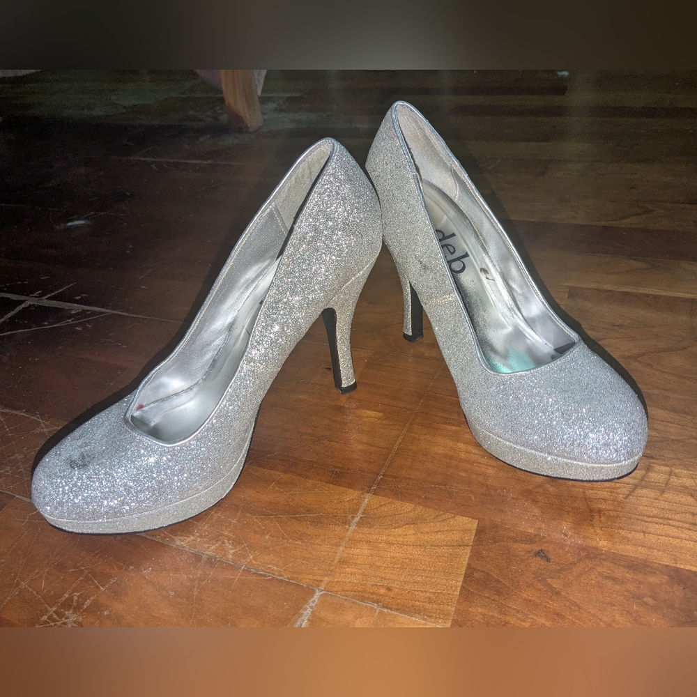 🍇Silver Glitter High Heels
